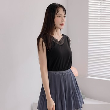 【單品49折】HS 蕾絲花邊上衣 經典黑