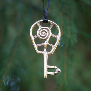 蛇形鑰匙大型墜飾。手工製作項鍊。挪威復刻飾品。