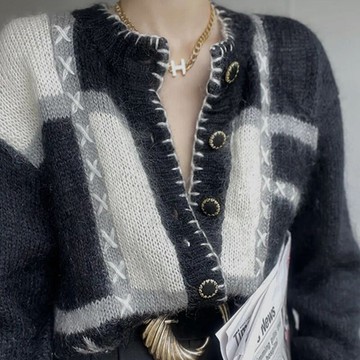 歐洲站精致別致高級感法式羊絨毛衣女冬小眾設計感爆款黑灰色上衣