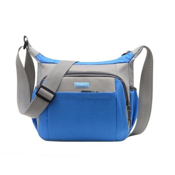 戶外單肩包女男通用旅游休閑斜挎包運動背包豎款斜跨小包多色可選