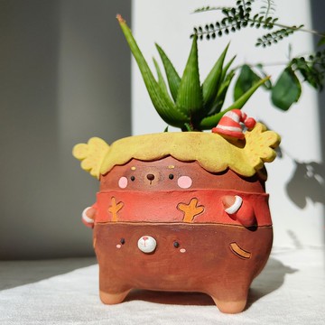 3.5-inch cute girl on Xmas costume handmade planter.