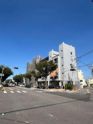 ❤️軟園全新電梯透天金店＋12大套房❤️角地55坪｜台中市大里區大峰路
