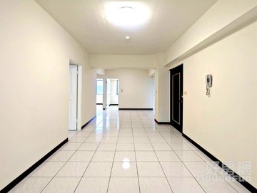 專任★台中巨蛋旁★次頂樓3+1房休旅車位★首購宅｜台中市北屯區同榮一街