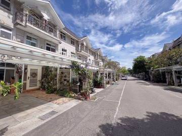 平鎮宋屋【玫瑰花園】大地坪5房雙車美墅｜桃園市平鎮區大昌路
