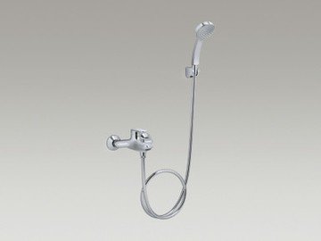 Kumin 壁掛式浴缸與淋浴龍頭