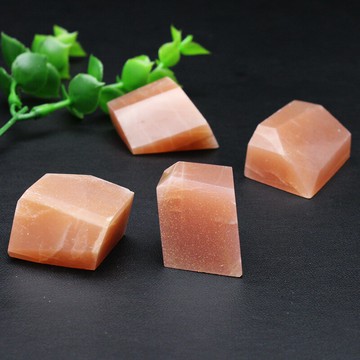 如鴻天然橙色月光石原石擺件水晶礦物太陽石頭隨形切把玩件禮物