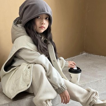 AY 兒童外套 男女童外套 兒童馬甲 兩面可穿 兒童奧粒絨背心 中大童兩面上衣 女童 男童馬甲 韓系童裝