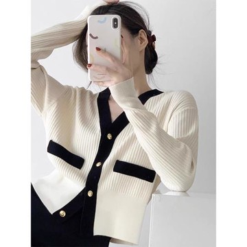 法式復古V領針織開衫女秋季小香風洋氣減齡收腰短款漂亮毛衣外套