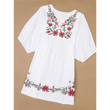 V-neck embroidered patchwork loose top   V領繡花拼接寬松上衣