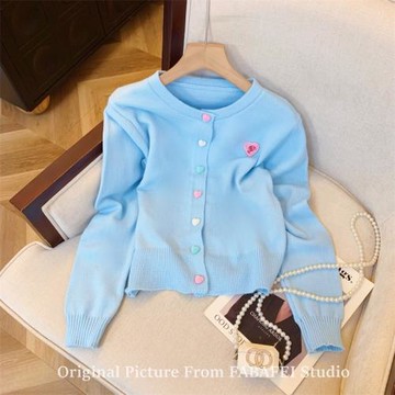 多巴胺藍色愛心扣毛衣外套女秋季慵懶高級感減齡針織開衫軟糯上衣