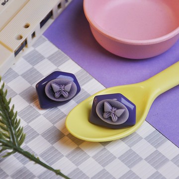 仿石膏雕塑蝴蝶耳環/ 壓克力耳環