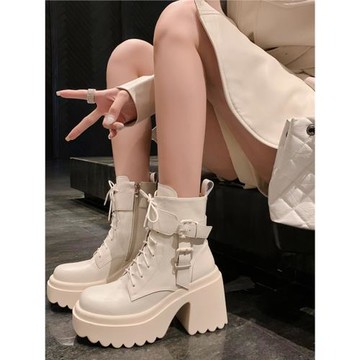 小個子增高超高跟短靴女秋冬新款松糕厚底靴子防水臺皮帶扣馬丁靴