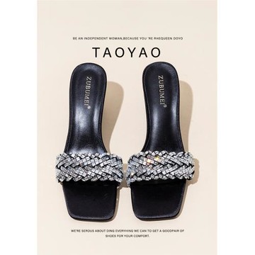 真皮水鉆一字涼拖鞋女夏2025新款真皮方頭法式百搭中跟露趾高跟鞋