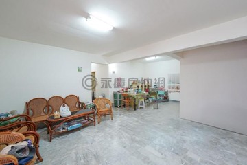 ✯美術館旁內惟靜巷邊間車庫庭園生活宅｜高雄市鼓山區內惟路