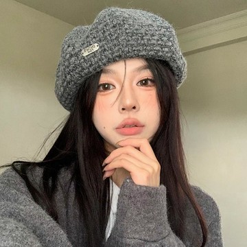 灰色貝雷帽🔥帽子女秋冬畫家帽 毛線針織保暖 大頭圍顯臉小日系 街頭出遊個性穿著 日常通勤簡約造型 戶外旅行機能穿戴