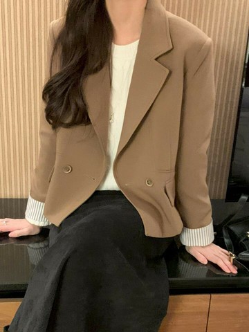 韓國東大門正品 歐膩風 氣質 職業上班族 條紋 顯腿長 大翻領 短版西裝外套