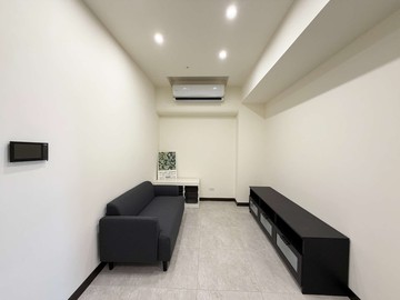 民生臻愛採光兩房｜高雄市新興區中山一路