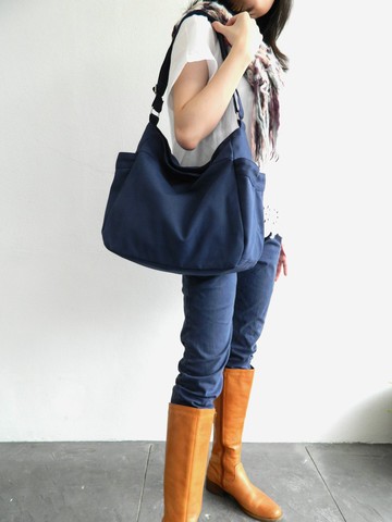 大容量肩背包 海軍藍帆布斜背包 斜挎旅行包 親子包 RENEE-101号