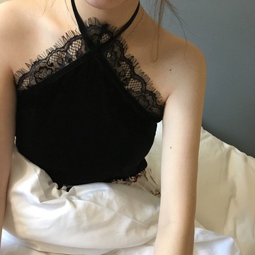 性感修身漏肩蕾絲花邊背心吊帶女新款百搭漏背掛脖系帶內搭小背心1入