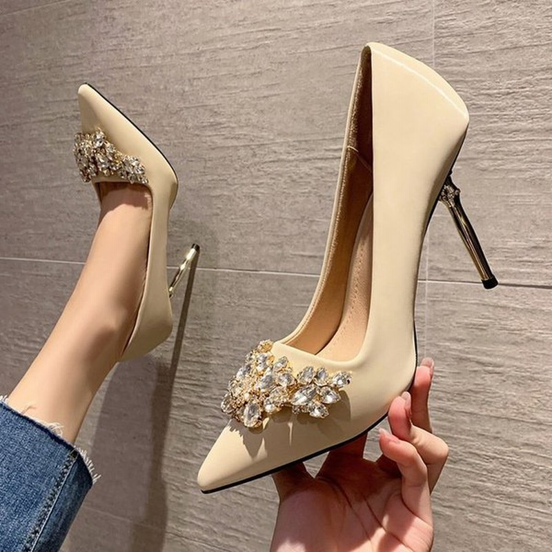 安いパンプスハイヒール可愛い靴シューズ結婚式レディースラインストーン披露宴ママ式入学式母パーティー卒業式 通販 Lineポイント最大0 5 Get Lineショッピング