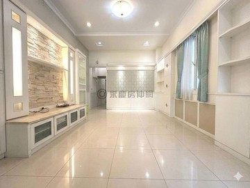 台鐵科工館站/商五優質透天店面住家/邊間停車方便｜高雄市三民區九如一路
