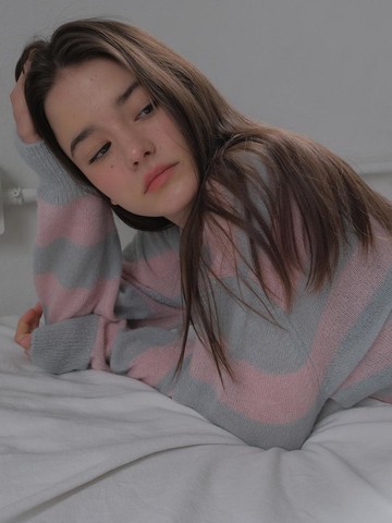Rollingbar v-neck knit sweater [pink]