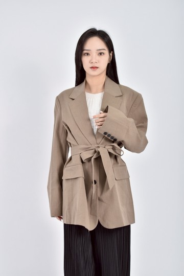 (M) nuda西裝墊肩卡其棕色綁帶外套