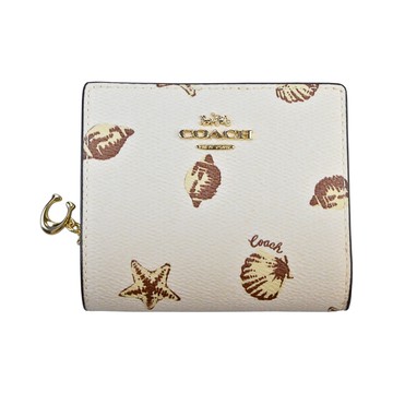 COACH 貝殼印花白堊色PVC C字拉鍊袋釦式雙摺短夾