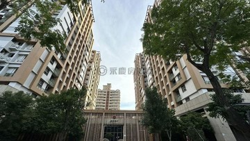 三多光華商圈三房+獨立大平車 | 微笑時代｜高雄市前鎮區廣西路