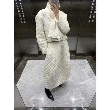 買手店24秋冬高級小眾韓代慵懶松弛感菱格紋棉服+半裙夾棉服套裝