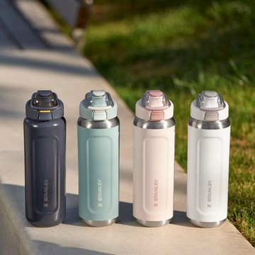 STANLEY 經典系列 彈蓋提環水壺 0.7L 錘紋白