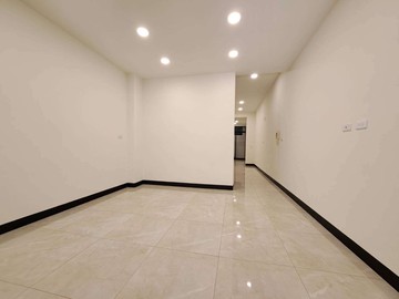 近仁武行政中心仁武高中翻新透天車墅｜高雄市仁武區文興五巷