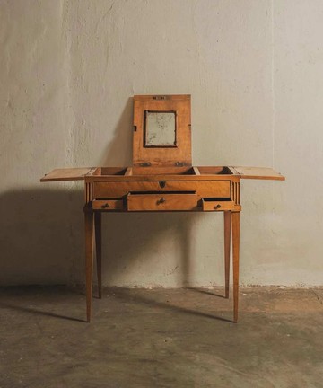 19世紀男士梳妝台