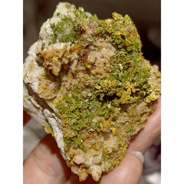 超美多綠~磷氯鉛原礦石