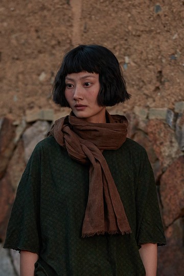 焦糖色 純棉植物染百搭圍巾
