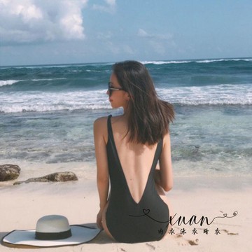 Xuan♥ 韓國黑色簡約露背性感遮肚三角V領溫泉沙灘度假泳裝連體泳衣女