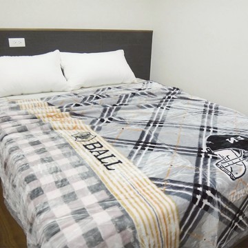 貝淇小舖 法蘭絨精緻包邊雙層加厚保暖毯  200 x 190cm  個性幾何