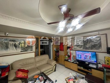 徐匯稀有年輕透天厝近徐惠捷運站傳統市場全連量販店｜新北市三重區永安北路二段