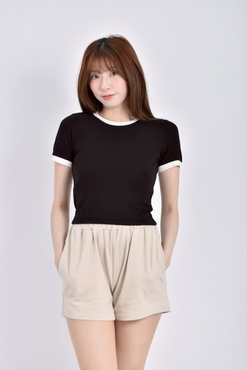 (S) 修身短版撞色白邊黑色短袖上衣