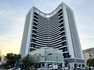 潤隆VVS1｜15樓高景觀美兩房｜近文心櫻花捷運｜台中市西屯區文心路三段