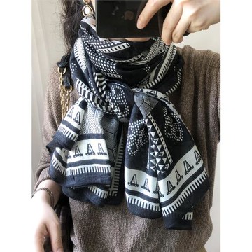 四季圍巾女春秋撞色百搭歐美黑白印花棉麻披肩紗巾防曬旅行長絲巾