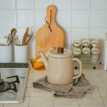 野田琺瑯 日本製琺瑯水壺 1500ml 2色 - 白色