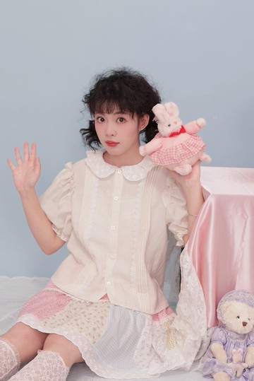 甜美少女 花邊領泡泡袖短袖襯衫