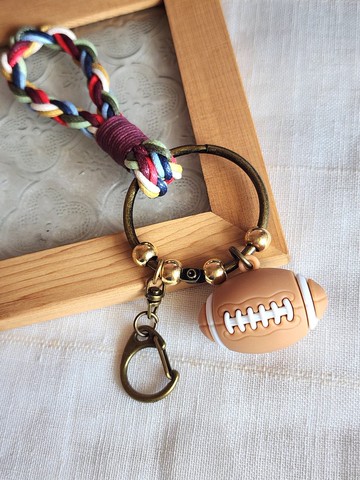 Paris*Le Bonheun。幸福手作。橄欖球。編織短款鑰匙圈