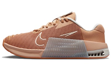 WMNS METCON 9 AMBER BROWN