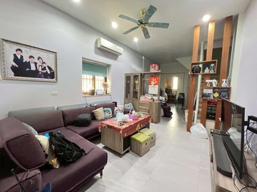 潭子勝利商圈｜近車站.勝利公園｜邊間朝南大面寬透天｜台中市潭子區興華一路