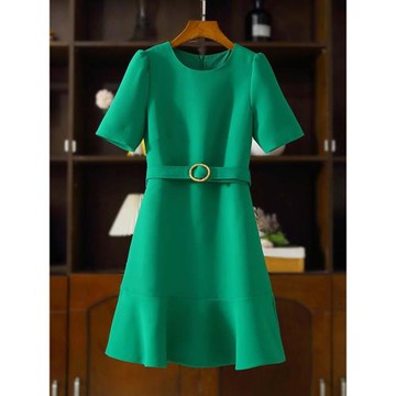 氣質美人 2023新款短袖修身修身A字荷葉邊綠色連衣裙女大碼 F2519