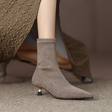 名媛氣質！歐美尖頭細跟貓跟矮彈力瘦瘦靴女秋冬短靴大碼靴子4142