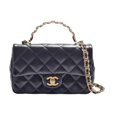 CHANEL 經典雙C LOGO菱格亮面羊皮麻花金屬提把翻蓋手提/斜背包(黑色)