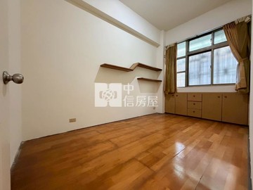 | 大里中興商圈 | 三房車位庭園美屋｜台中市大里區新生路